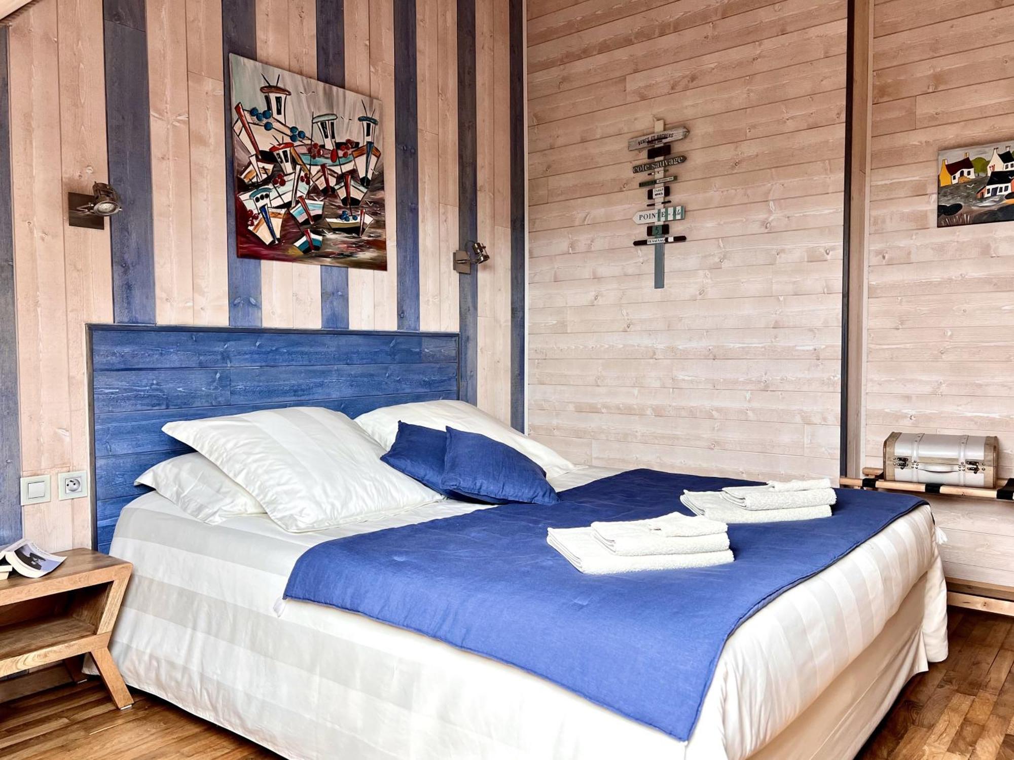 La Bisquine Bed & Breakfast Saint-Nolff Exterior photo