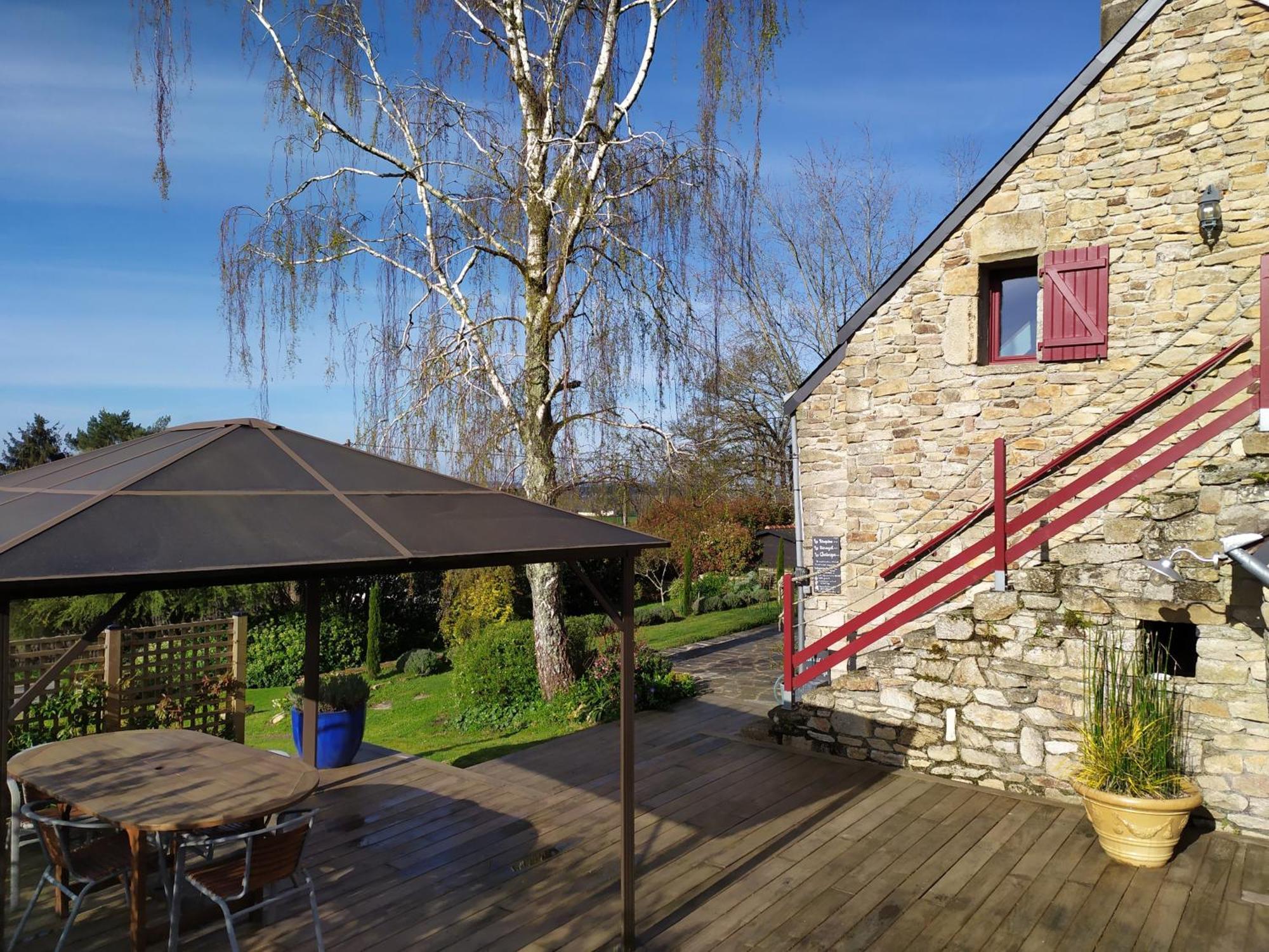La Bisquine Bed & Breakfast Saint-Nolff Exterior photo
